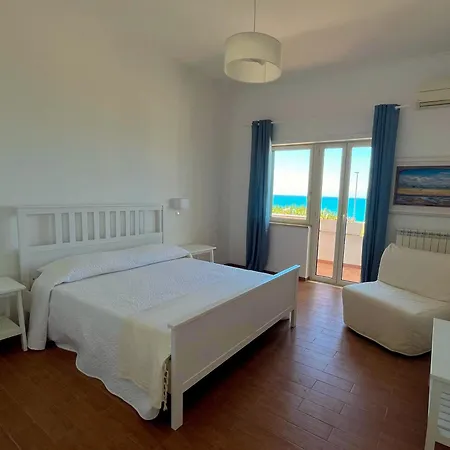 La Perla Bianca - Near Train Station And Beaches With Amazing Sunsets Apartment
