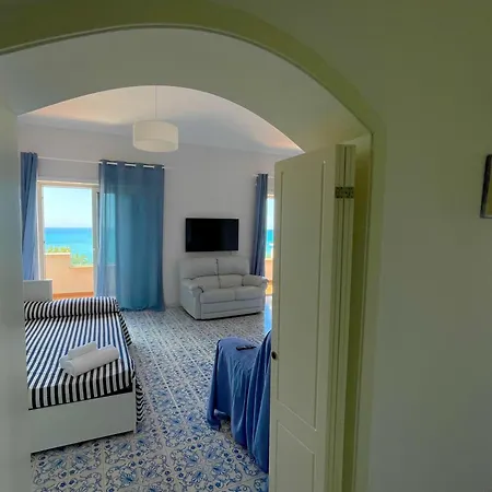 La Perla Bianca - Near Train Station And Beaches With Amazing Sunsets Appartamento Anzio
