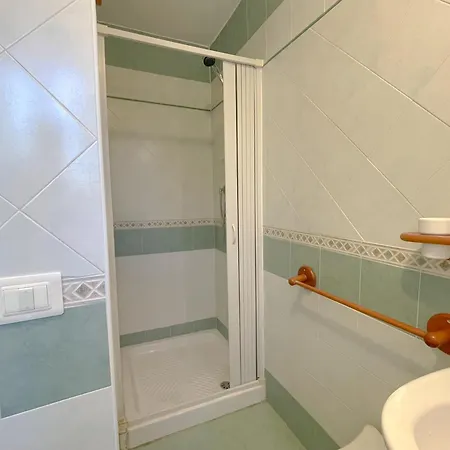 La Perla Bianca - Near Train Station And Beaches With Amazing Sunsets Apartamento