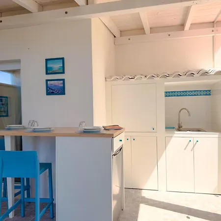 La Perla Bianca - Near Train Station And Beaches With Amazing Sunsets Appartamento