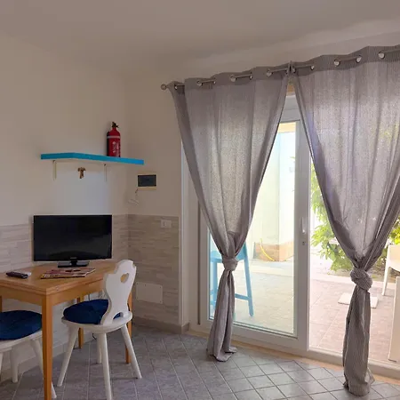 La Perla Bianca - Near Train Station And Beaches With Amazing Sunsets *