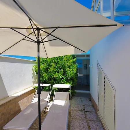 La Perla Bianca - Near Train Station And Beaches With Amazing Sunsets Appartamento Anzio